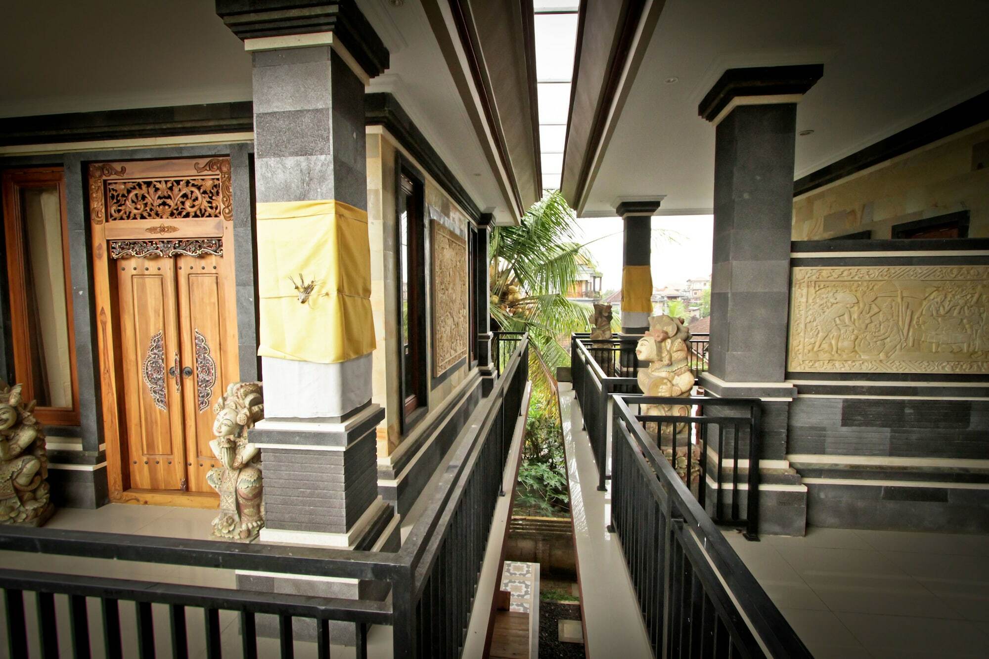 Awan Bali House Hotel Ubud  Exterior photo